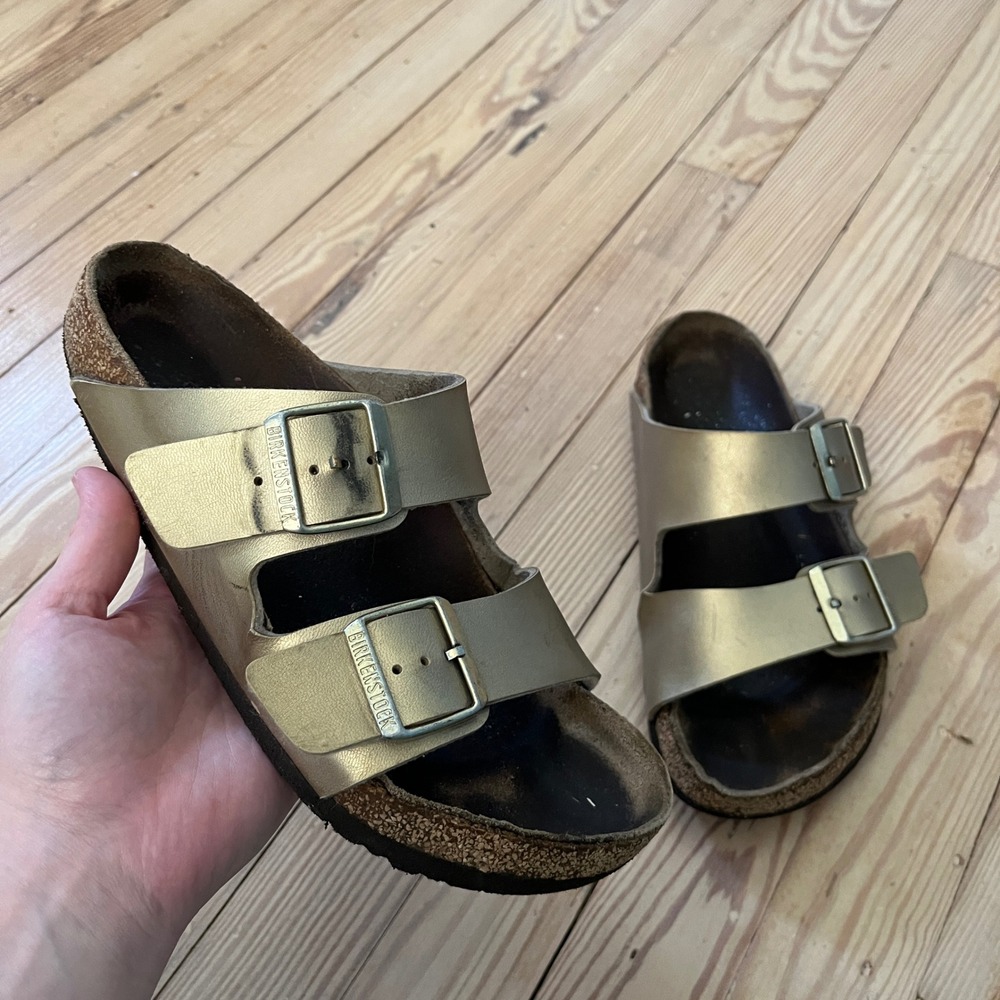 Birkenstock Arizona Sandals Womens Gold Metallic Two Strap Slide Buckle Flat 39